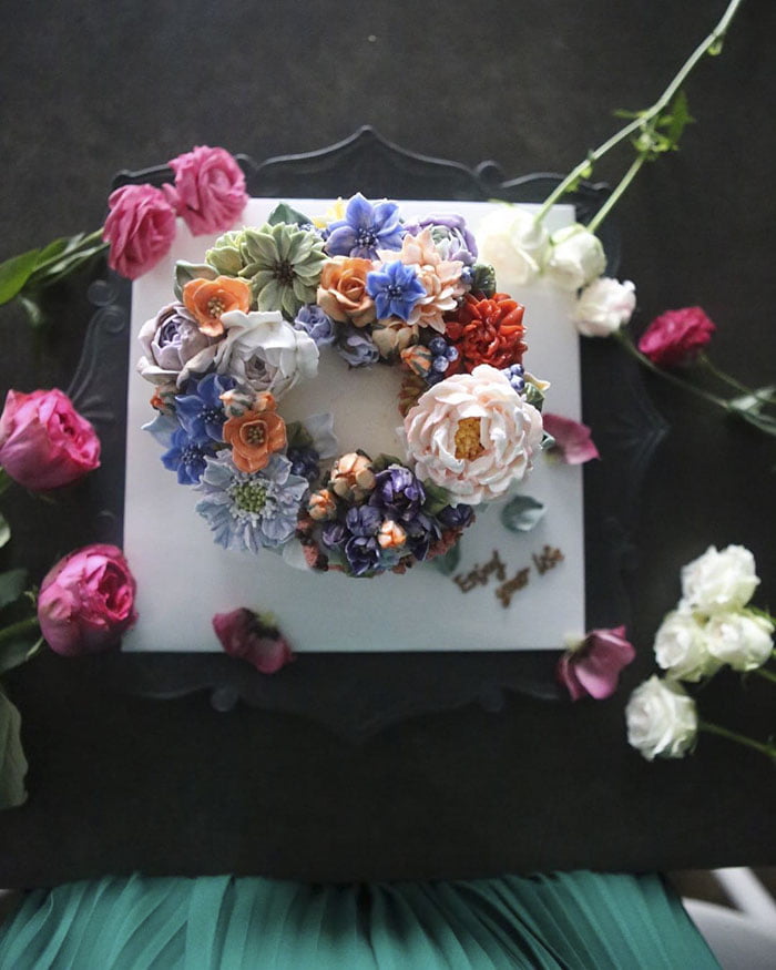 Gorgeous Cakes Decorated With Lifelike Buttercream Flowers By Atelier Soo 24