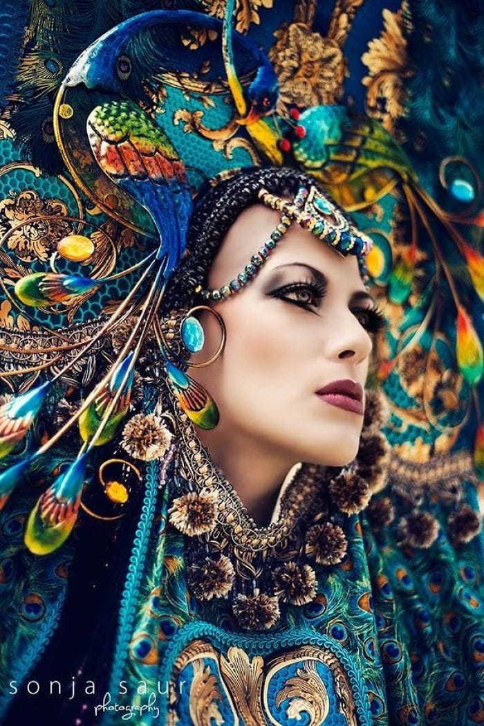 Gorgeous Wearable Artworks By Self Taught Artist Rachel Sigmon 14