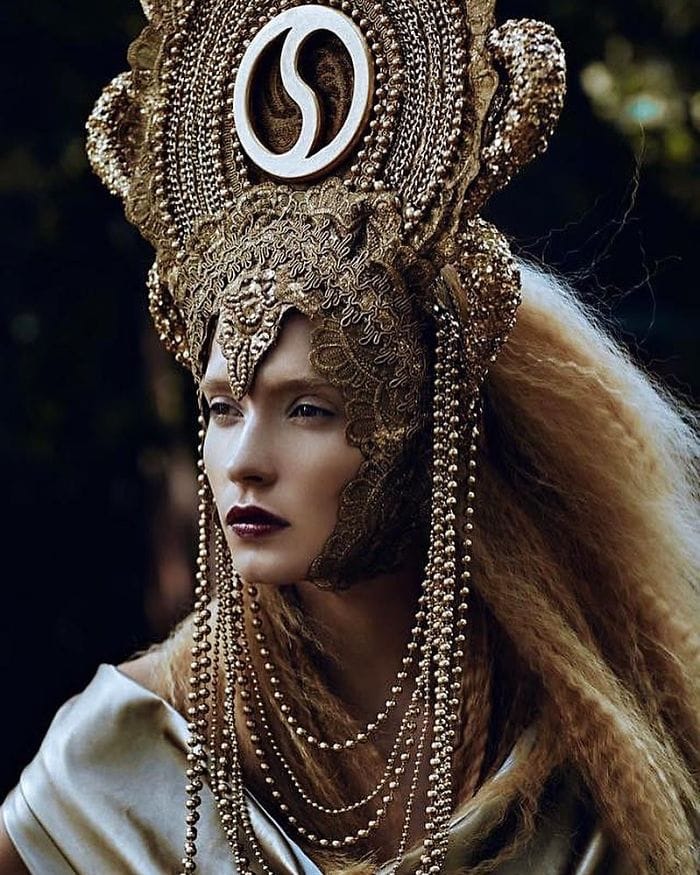 Gorgeous Wearable Artworks By Self Taught Artist Rachel Sigmon 19