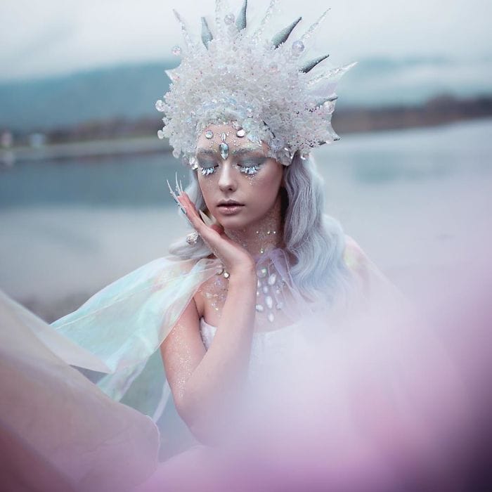 Gorgeous Wearable Artworks By Self Taught Artist Rachel Sigmon 33