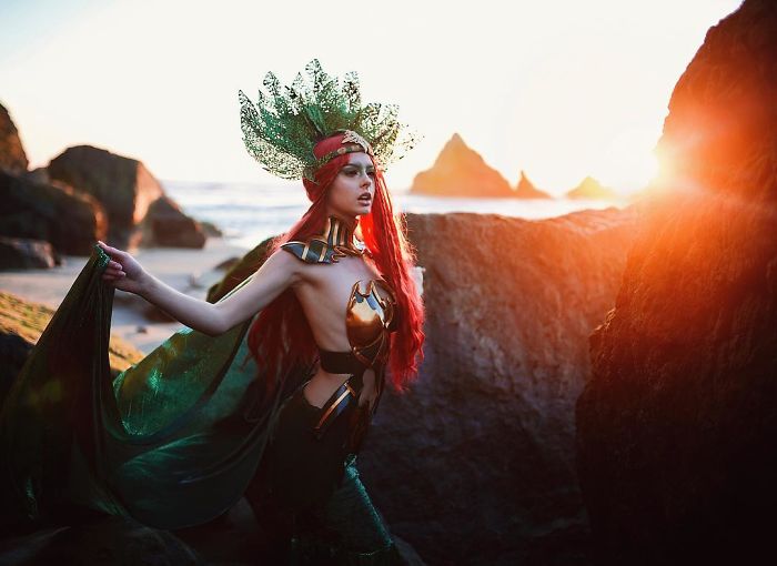 Gorgeous Wearable Artworks By Self Taught Artist Rachel Sigmon 49