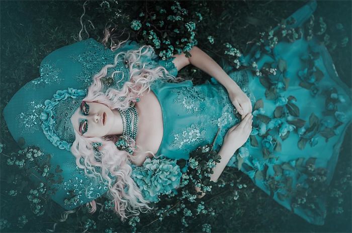 Gorgeous Wearable Artworks By Self Taught Artist Rachel Sigmon 50