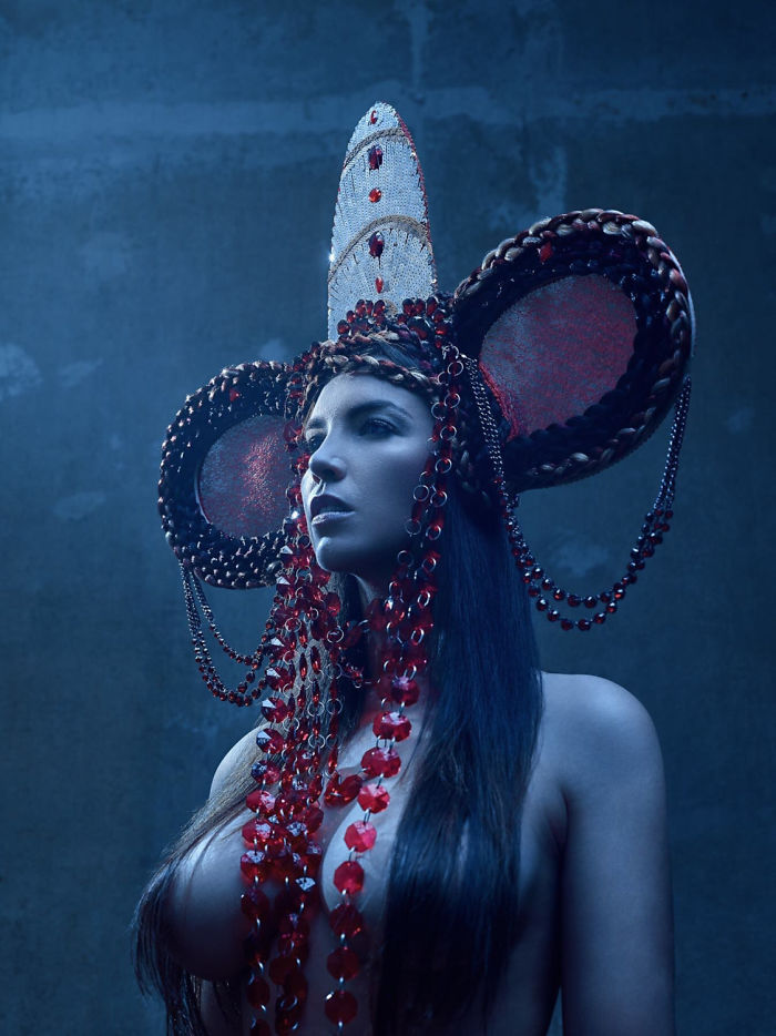 Gorgeous Wearable Artworks By Self Taught Artist Rachel Sigmon 55