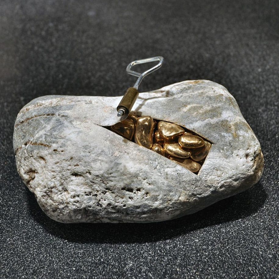 Surprising Intriguing And Funny Stone Sculptures By Hirotoshi Ito 9