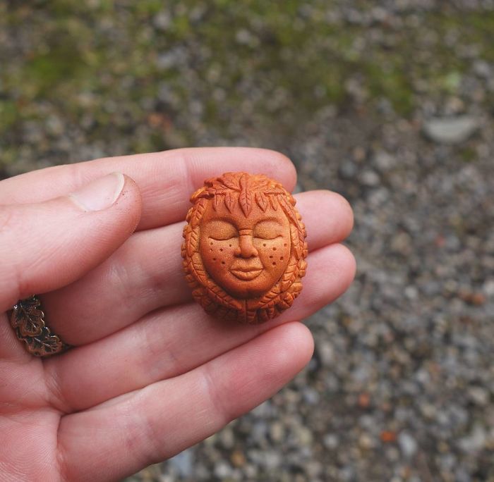 Superb Figurative Sculptures Made From Avocado Pits By Jan Campbell 32