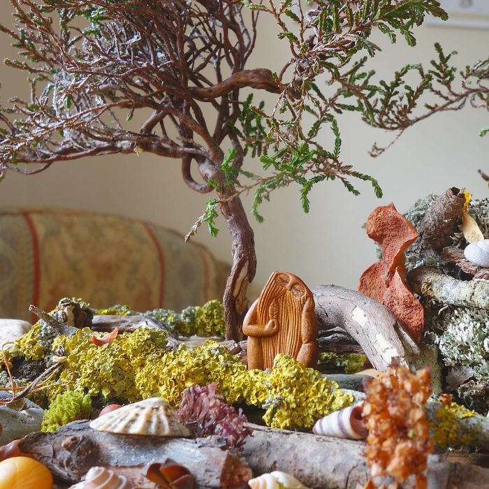 Superb Figurative Sculptures Made From Avocado Pits By Jan Campbell 34