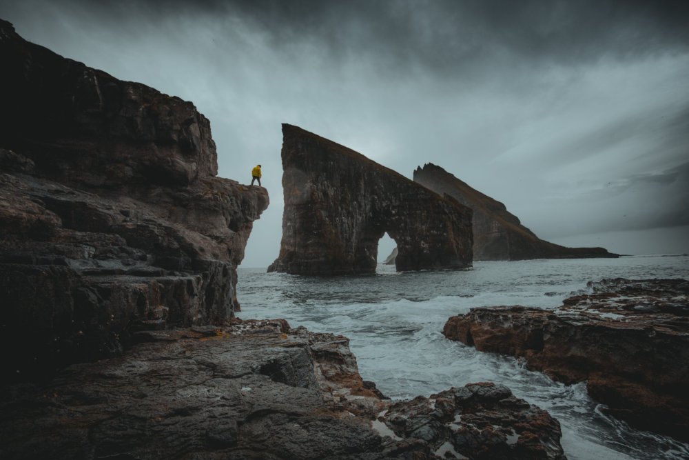 Amazingly Foggy And Melancholic Landscape Photographs By Chris Henry 17