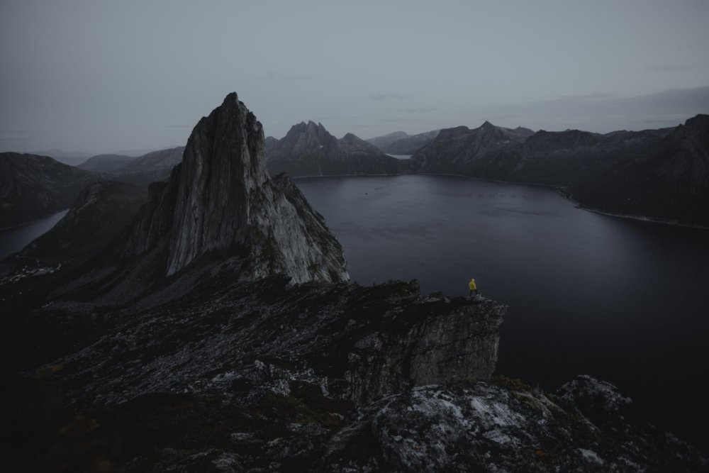 Amazingly Foggy And Melancholic Landscape Photographs By Chris Henry 5