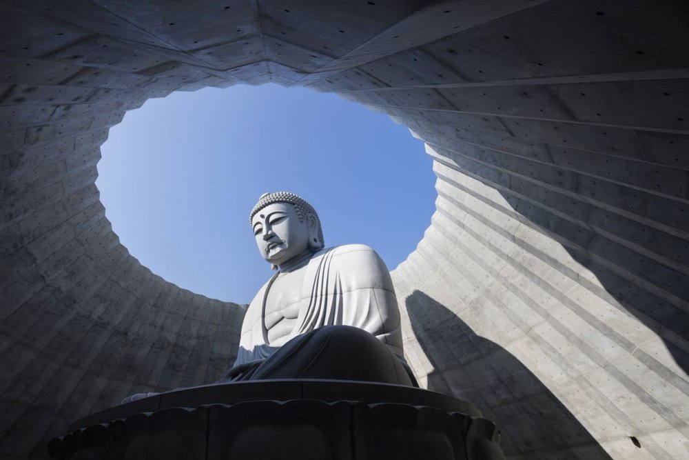 Extraordinary Underground Temple With A Giant Statue Of Buddha Inside By Tadao Ando 5