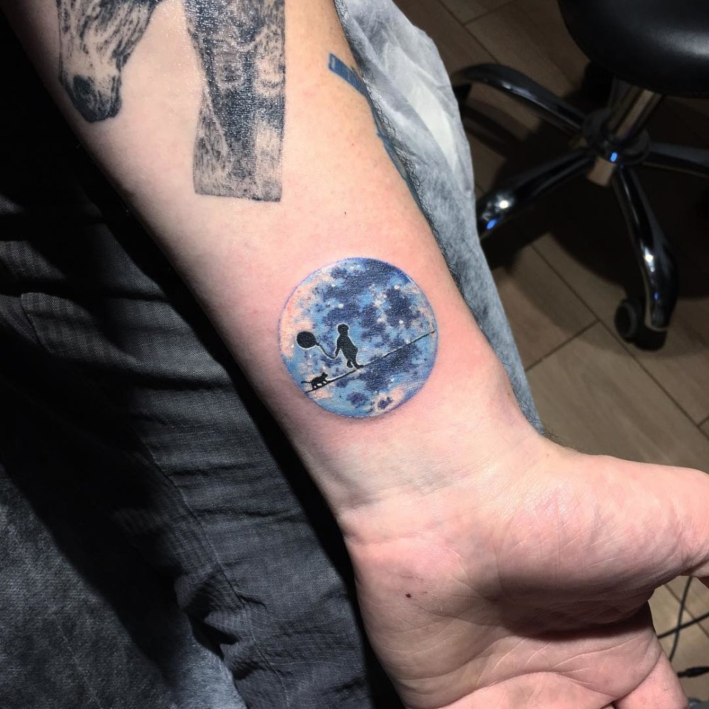 Dazzlingly Beautiful Illustration Tattoos Inside Tiny Circles By Eva Krbdk 23