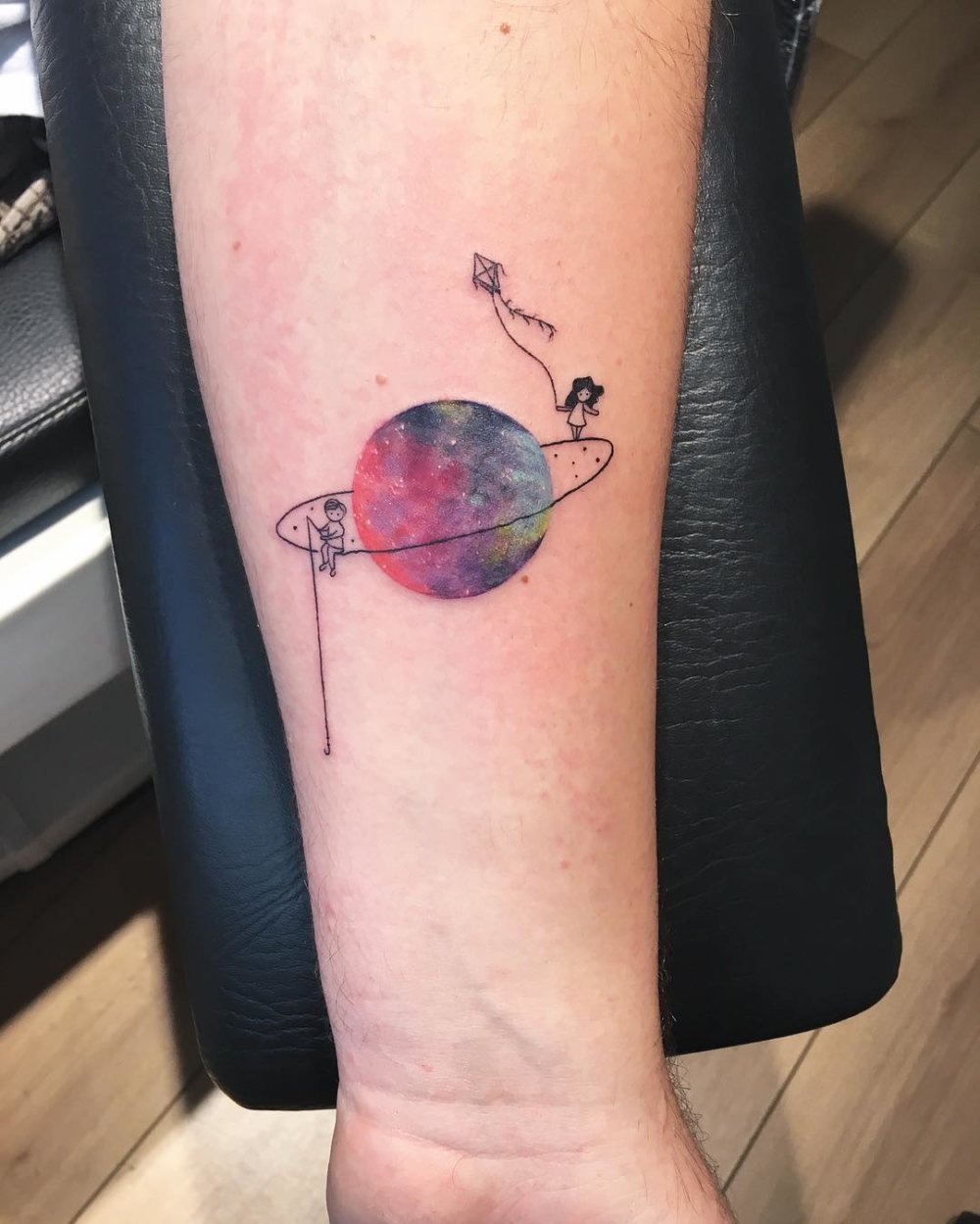 Dazzlingly Beautiful Illustration Tattoos Inside Tiny Circles By Eva Krbdk 27