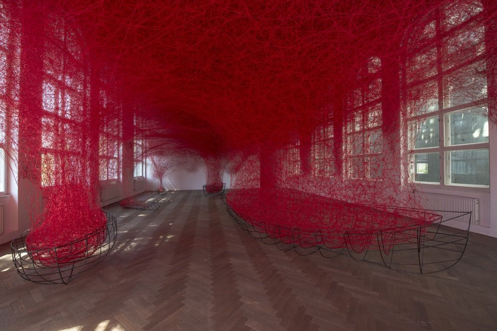 Intriguing Yarn Installations By Chiharu Shiota 8