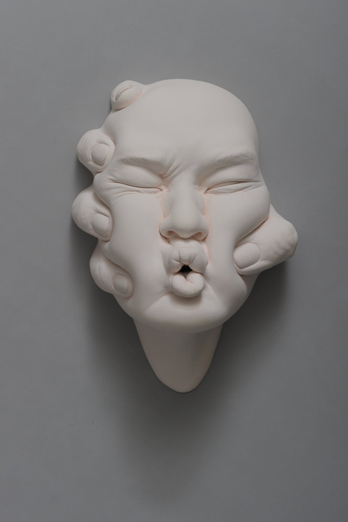 The Amazingly Surreal Ceramic Sculptures Of Johnson Tsang 7