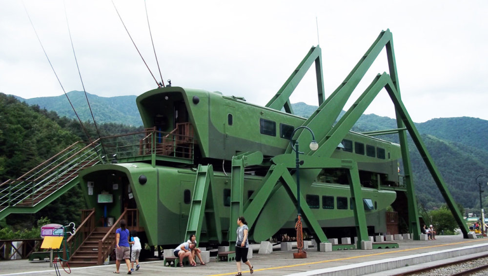 Grasshoppers Dream A Cafe With The Shape Of Two Grasshoppers In South Korea 05