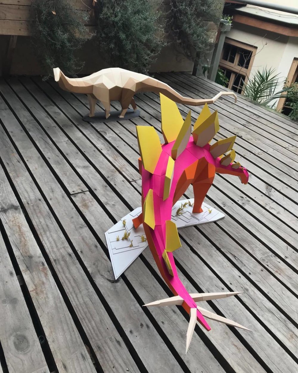 Khartosauria Colorful And Accurate 3d Dinosaur Paper Sculptures By Seba Naranjo 7