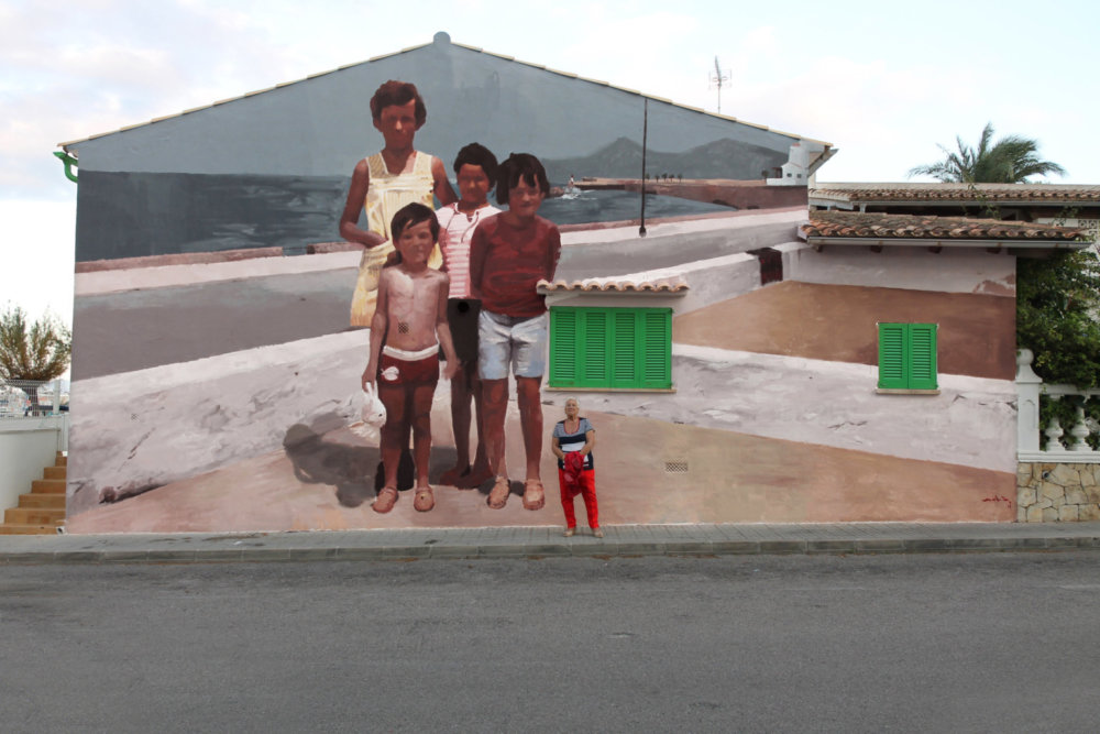 Large Scale Murals Of Family Photographs By Mohamed Lghacham 8