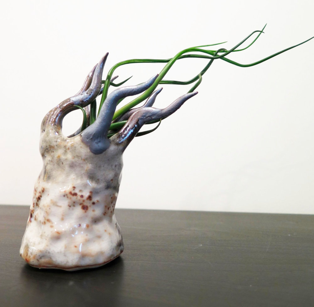 Teeth And Claws Otherworldly Ceramic Vessels By Gregory Knopp 2