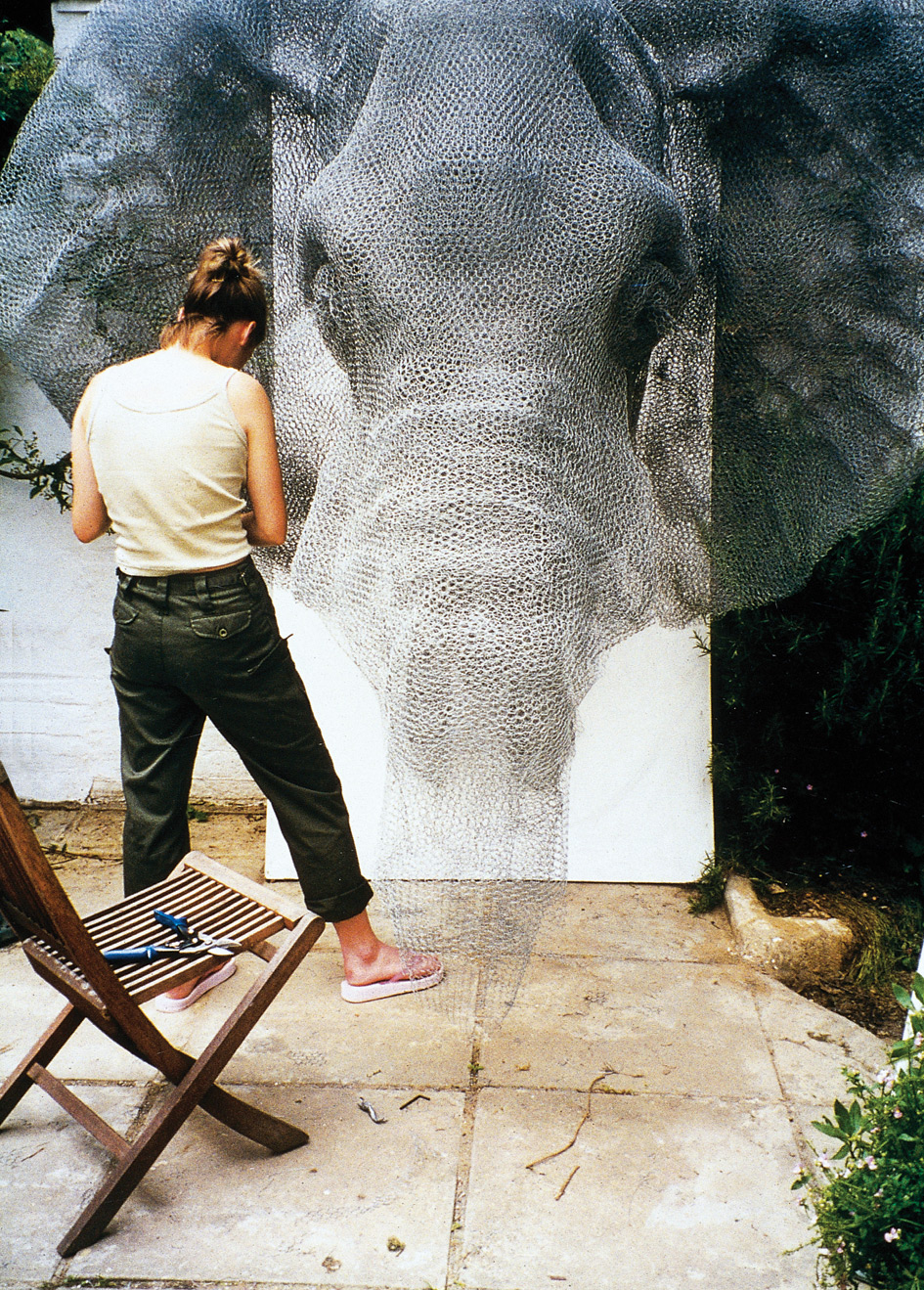 Animal Galvanized Wire Mesh Sculptures By Kendra Haste 1
