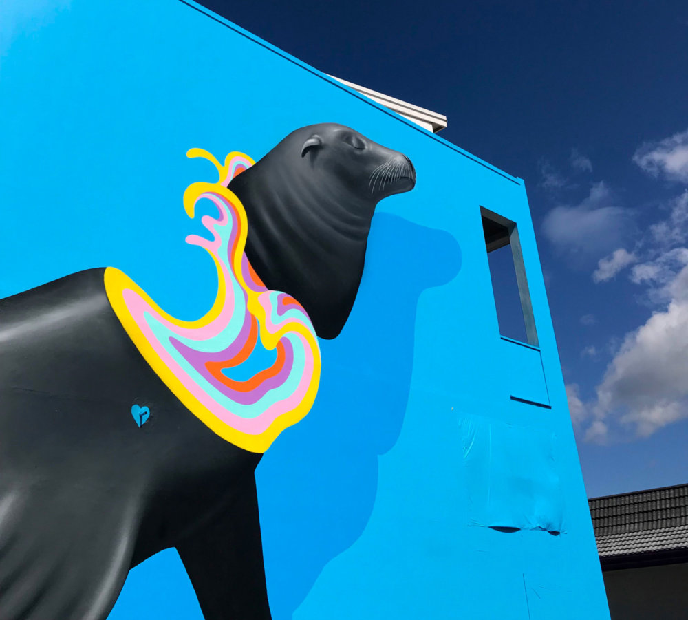 Murals Of Monochromatic Figures Pouring Colorful Fluids By Gina Kiel 8