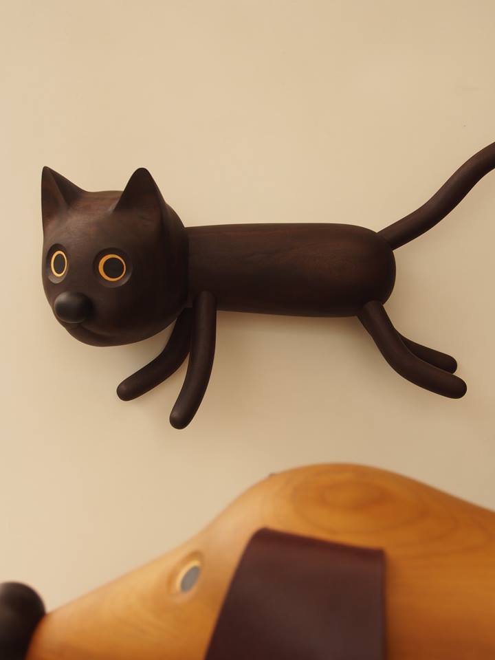 Peculiar Creatures Amusing Cartoon Like Wood Toys And Vases By Yen Jui Lin 10
