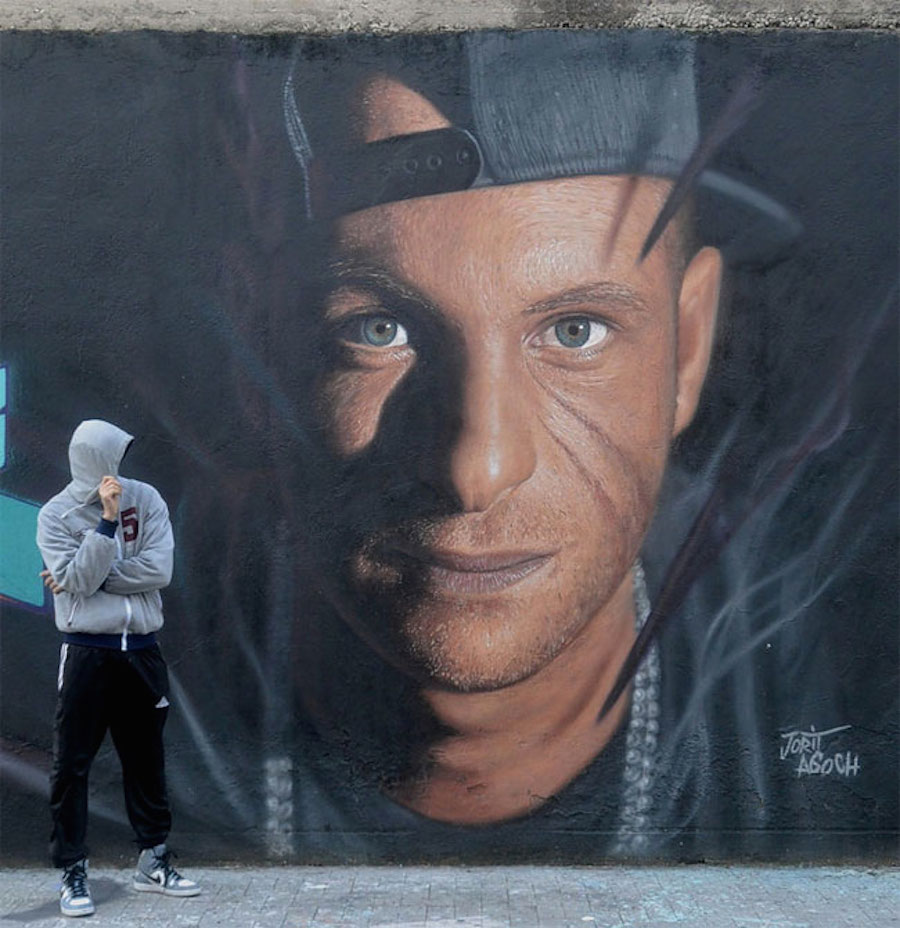 Large Scale Hyper Realistic Portrait Murals By Jorit Agoch 9