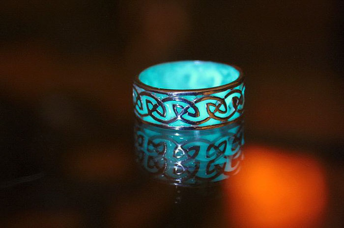 Magical Glow In The Dark Jewelry By Manon Richard 7