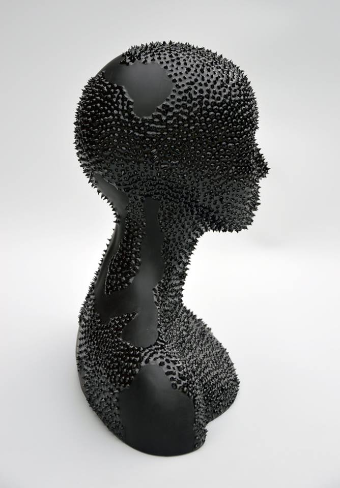 Surreal Figurative Porcelain Sculptures By Juliette Clovis 24