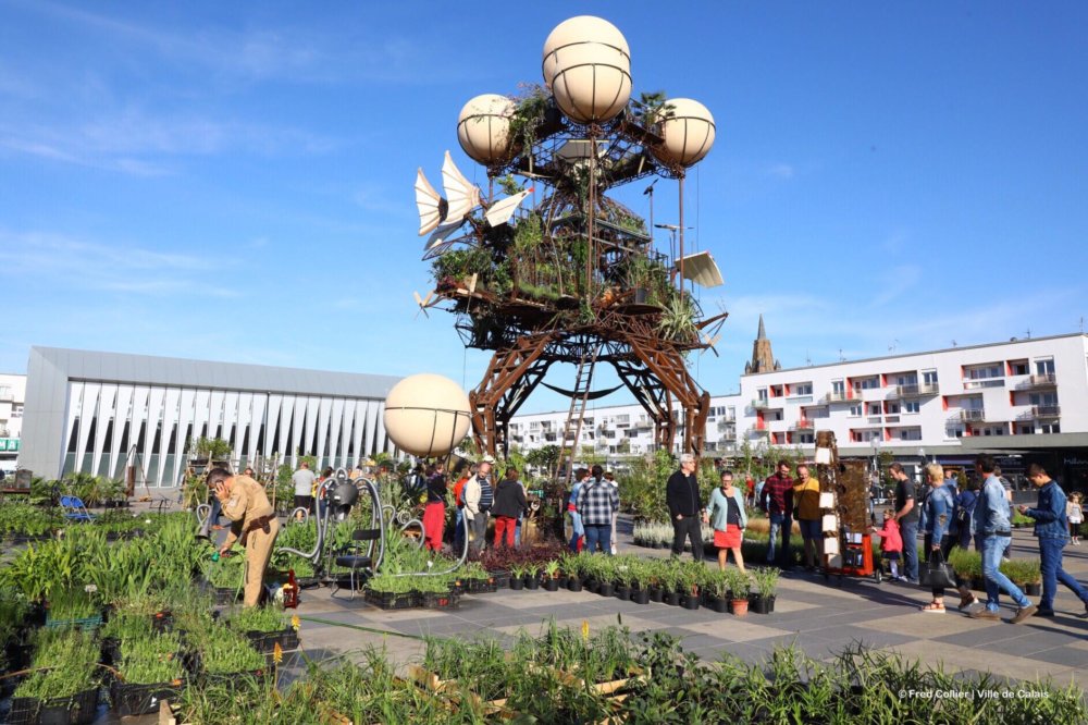 Aeroflorale Ii A Flying Greenhouse Installation By Francois Delaroziere 1 9