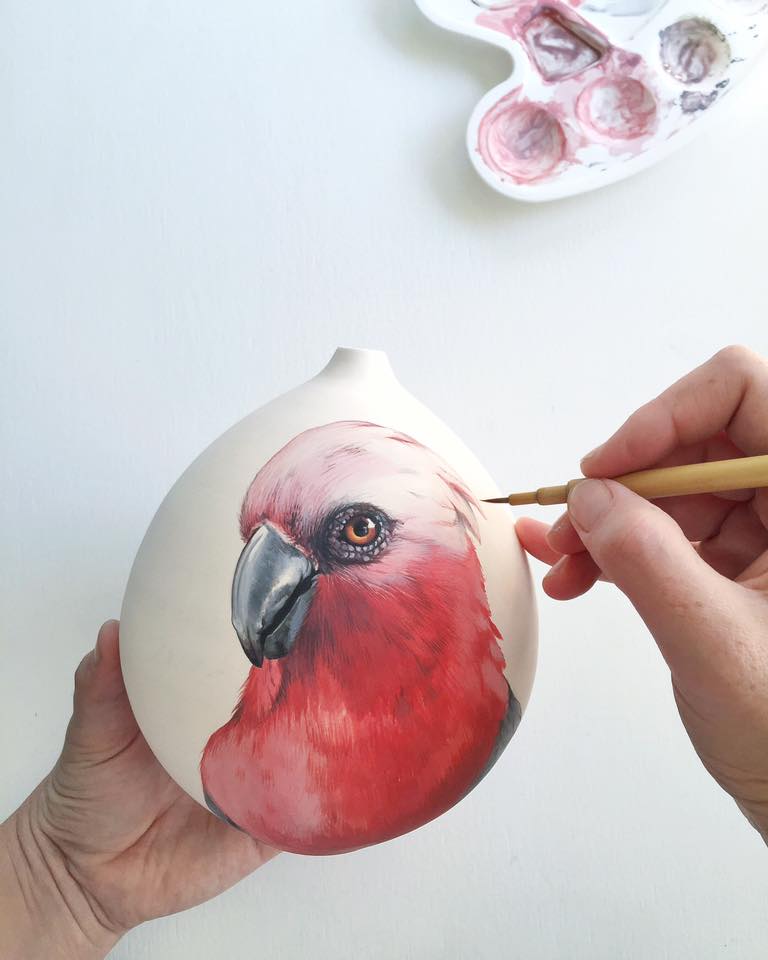 Enchanting Ceramic Vases Illustrated With Elegant Figures By Niharika Hukku 15