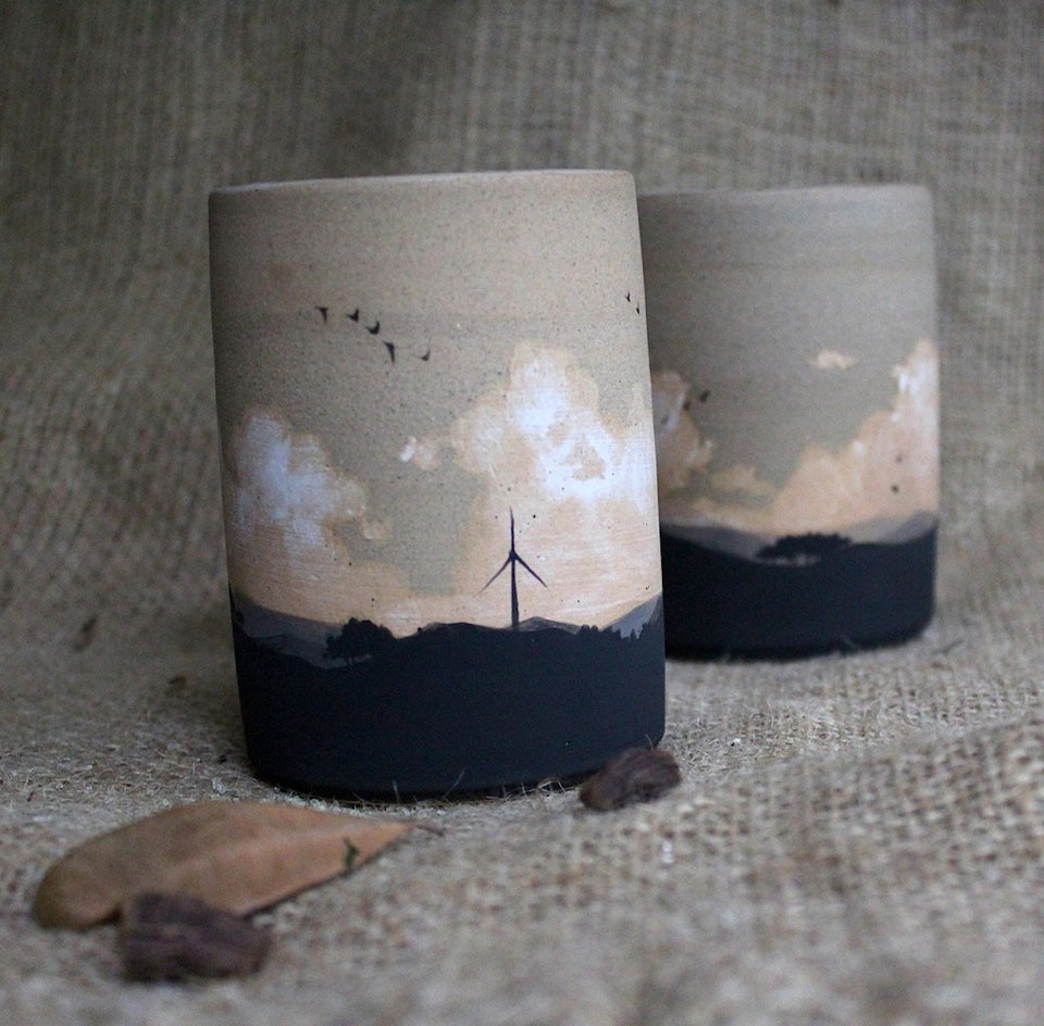 Enchanting Ceramic Vases Illustrated With Elegant Figures By Niharika Hukku 28
