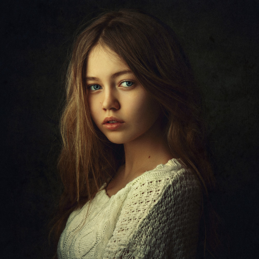 "ENIGMA": female portrait series by Ruslan Rakhmatov 12