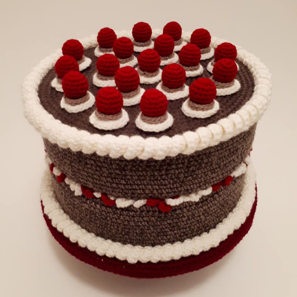 Fabulous Food Sculptures Made Of Crochet By Trevor Smith 8
