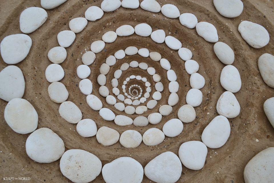 Magnificent Environmental Artworks Made With Stones By Jon Foreman 8