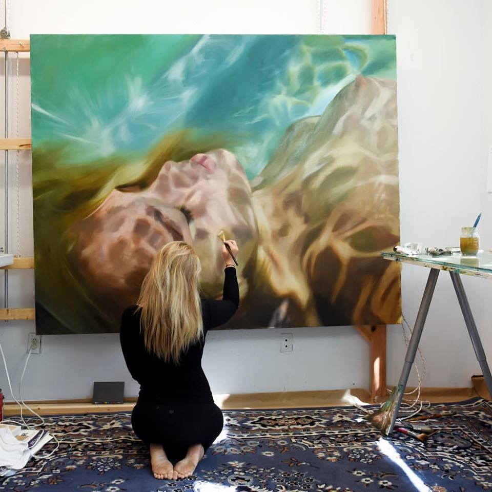 Magnificent Realistic Paintings Of Women Emerging From Underwater By Reisha Perlmutter 3