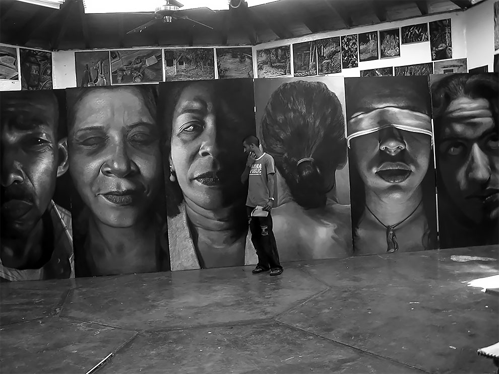 Paintings So Realistic That Look Like Photographs By Kamalky Laureano 15