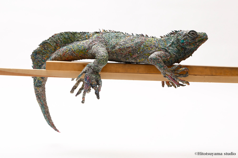 Stunning Lifelike Animal Sculptures Made From Thousands Of Densely Rolled Newspaper By Chie Hitotsuyama 4