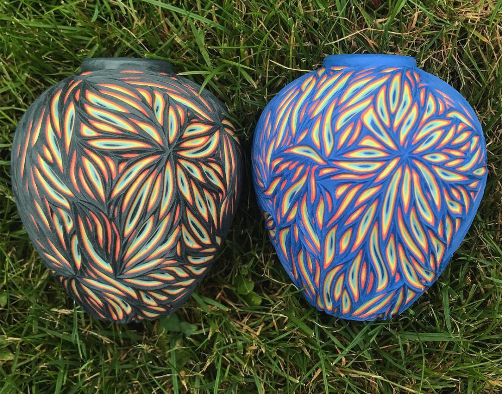 Wonderful Ceramics With Colorful Multi Layered Streaks Carved Onto Their Surfaces By Sean Forest Roberts 3