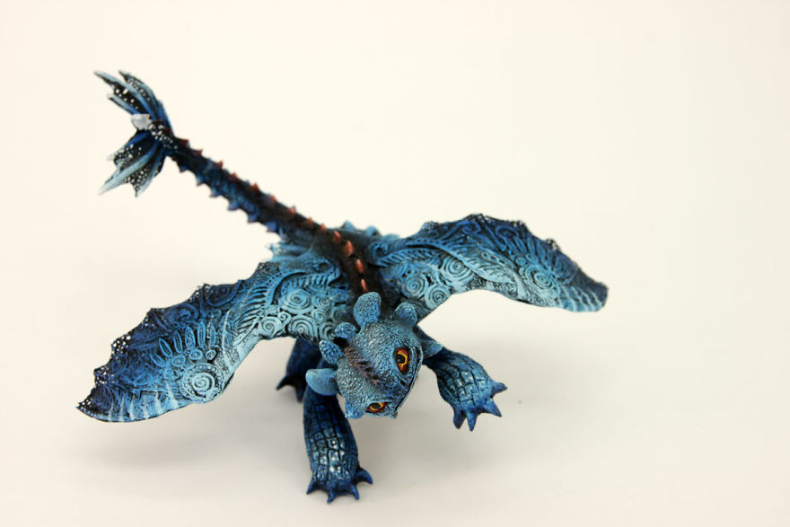 Superb Velvet Clay Sculptures Of imagined mythical Animals By Evgeny Hontor 20