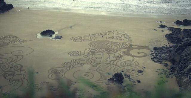 Swirling The Impressive Environmental Art In Large Scale Of Tony Plant 4