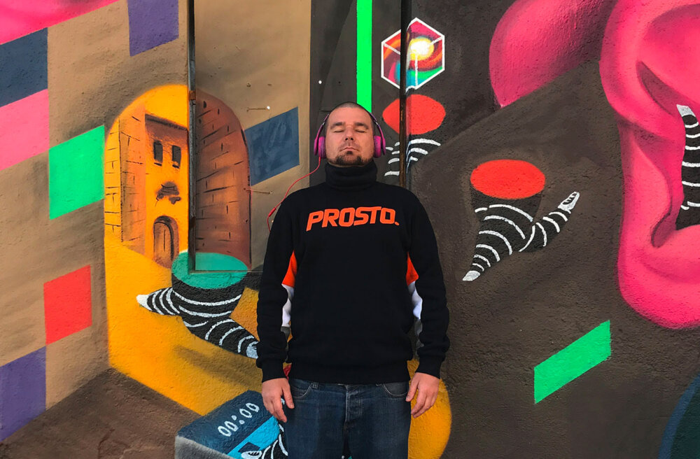 The Surreal And Psychedelic Street Art Of Magda Cwik 11