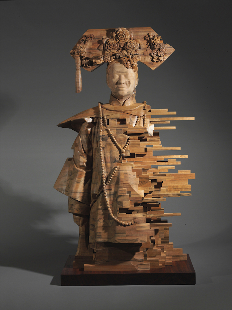 Splendid Wood Sculptures Of Pixelated Figures By Hsu Tung Han 16