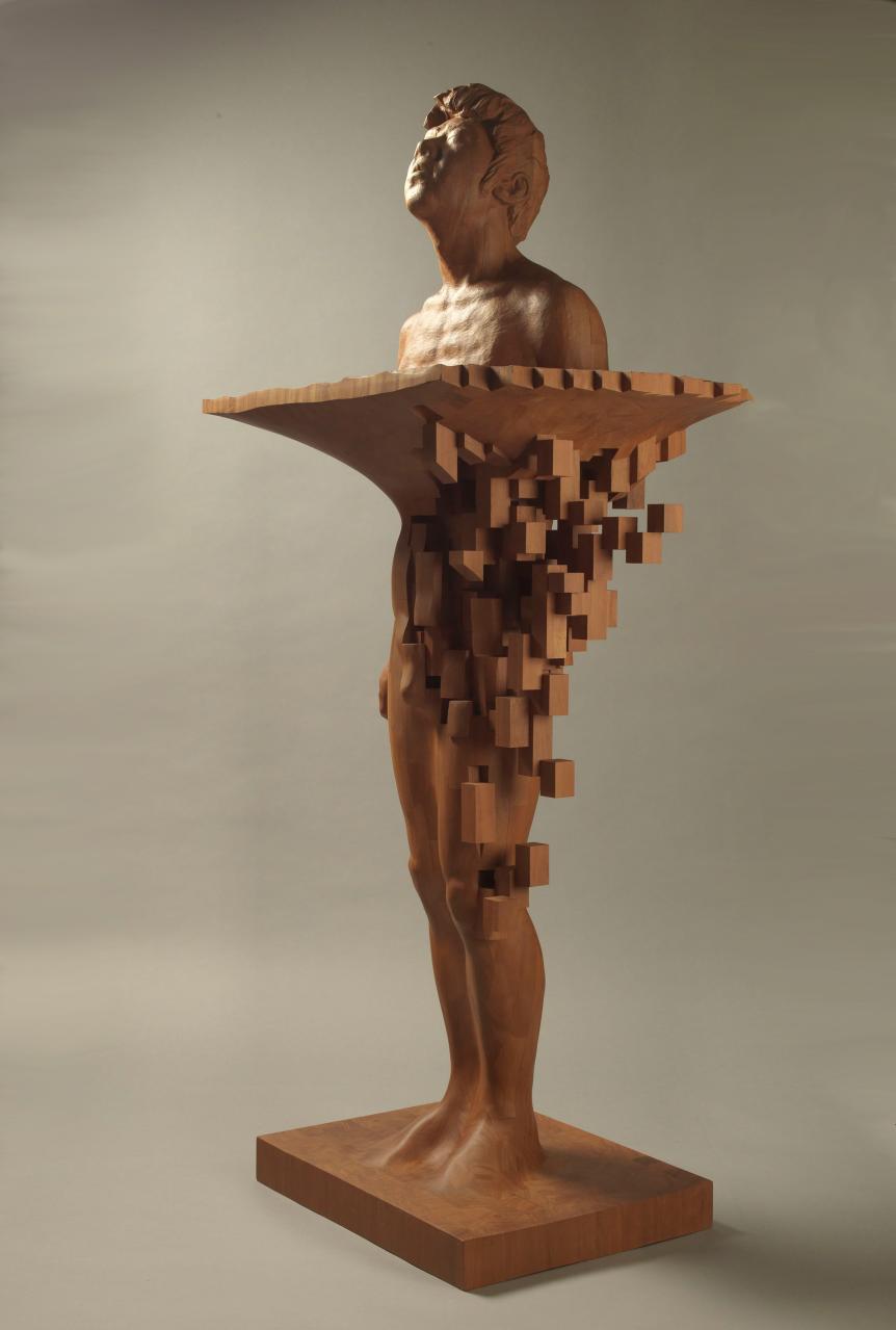 Splendid Wood Sculptures Of Pixelated Figures By Hsu Tung Han 6