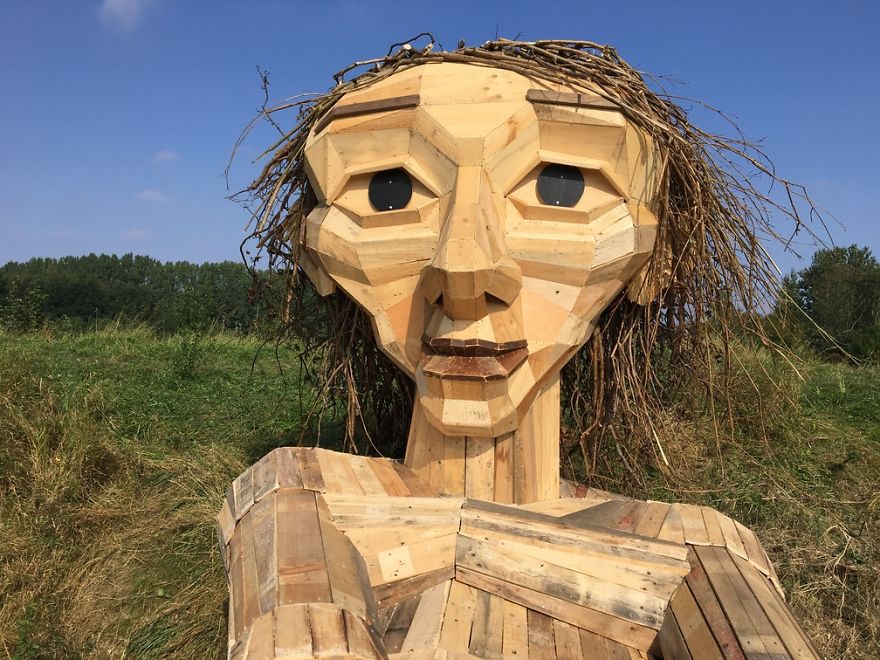 Giant Recycled Wood Sculptures Hidden In Copenhagens Green Spaces By Thomas Dambo 11