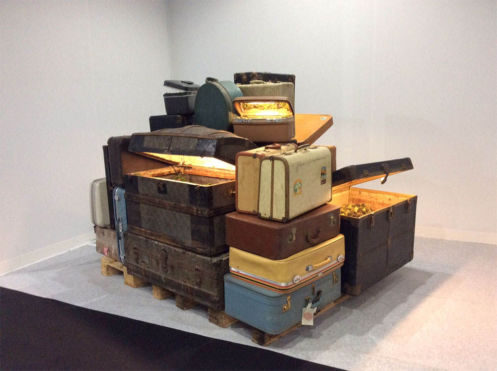 Traveling Landscapes Incredible Miniature Ecosystems Kept Inside Vintage Suitcases By Kathleen Vance 2