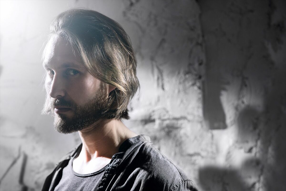 Cubes A Fascinating Staged Photography Series That Portrays The Stereotypical Human Universes By Seb Agnew 11