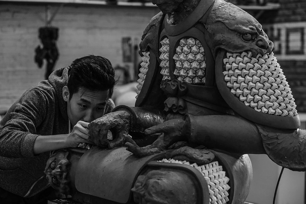 Enchanting Surrealistic Animal Sculptures By Wang Ruilin 15