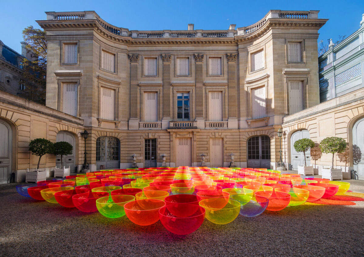 Hypnotic Multicolored Installations By Liz West 1