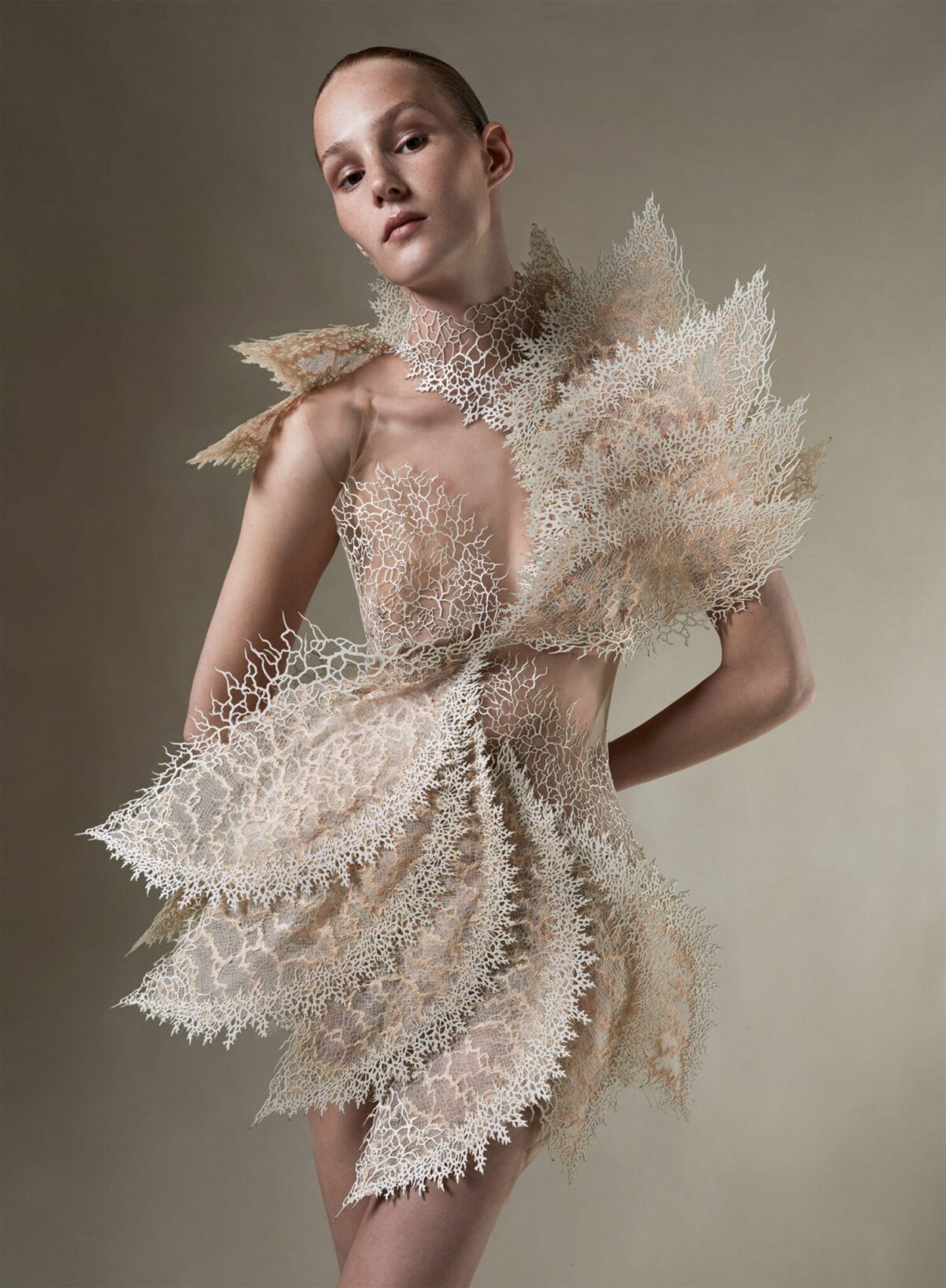 Organic Shaped Clothes Mesmerizing Garments By Iris Van Herpen 22