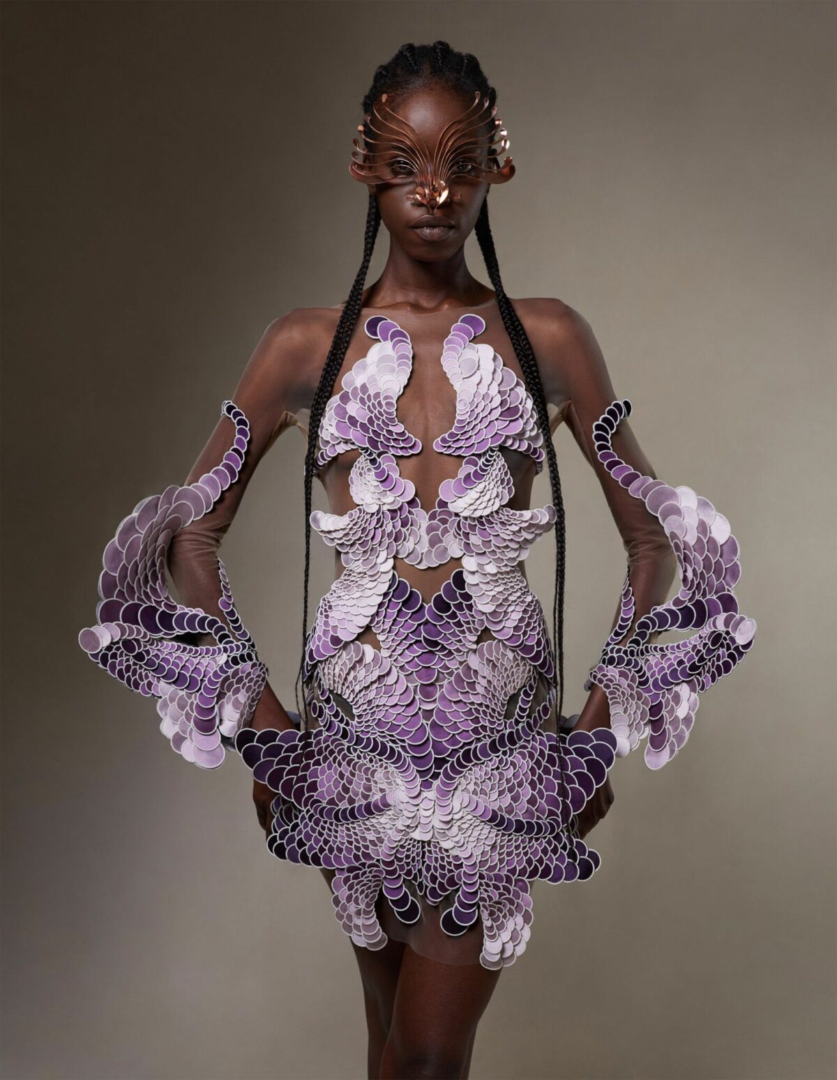 Organic Shaped Clothes Mesmerizing Garments By Iris Van Herpen 24