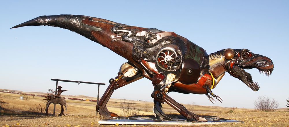 Scrap Metal Turned Into Extraordinary Sculptures By John Lopez 8